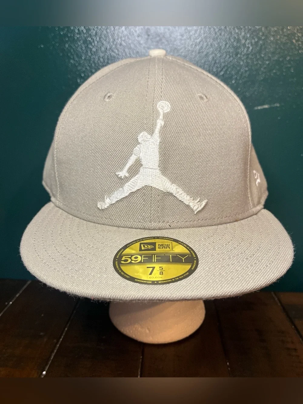 Air Jordan Hat Men Sz 7 5/8 Gray White Embroidered Logo 59Fifty New Era Fitted